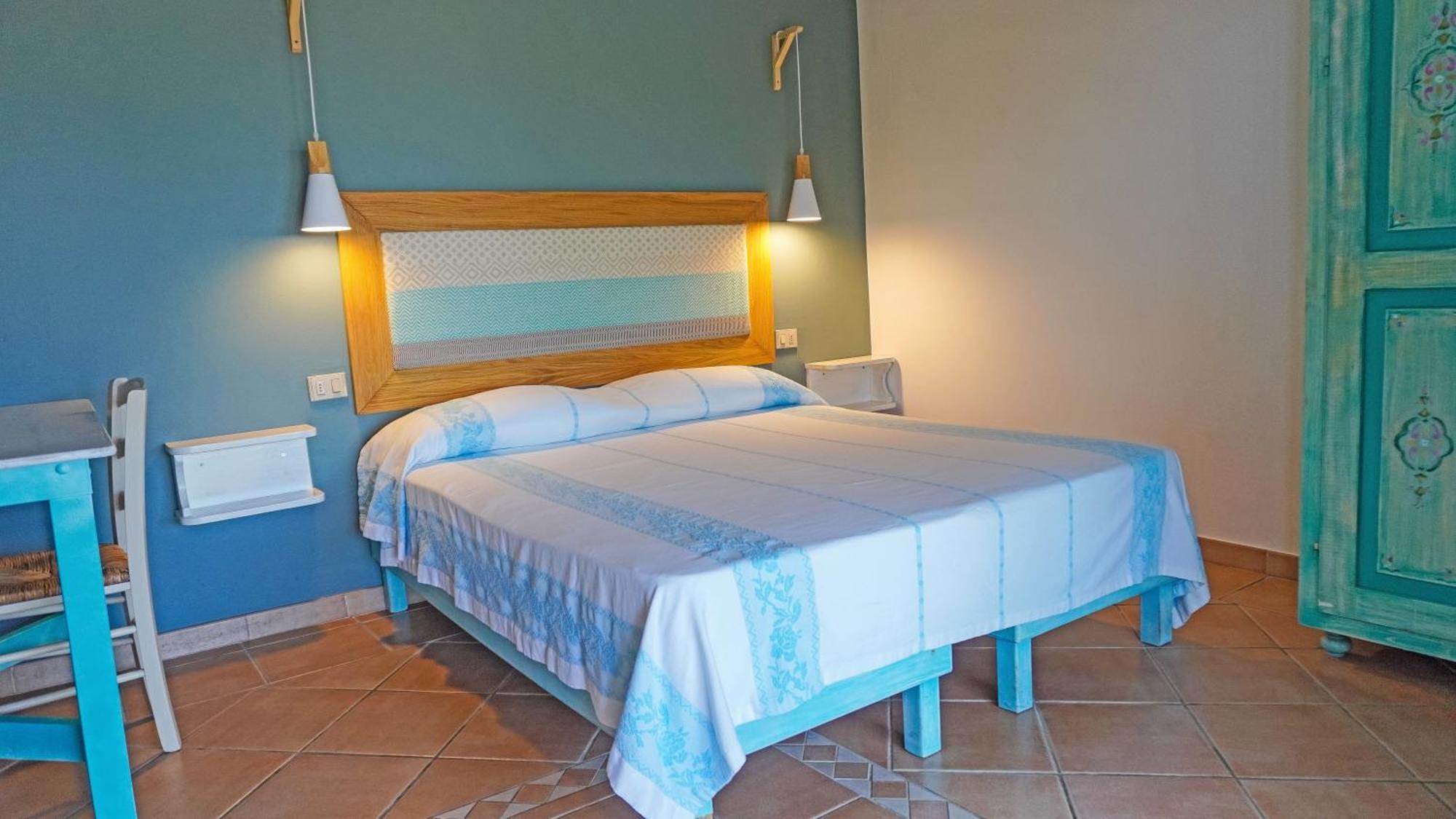 Residence Hotel Lu Nibareddu San Teodoro  Ruang foto